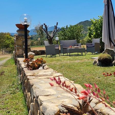 House Castiadas Tra Mare E Montagna Luaran gambar